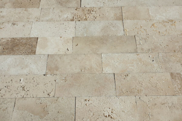 Ivory Cream Travertin Mészkő 7,5 cm x vh Kőburkolat